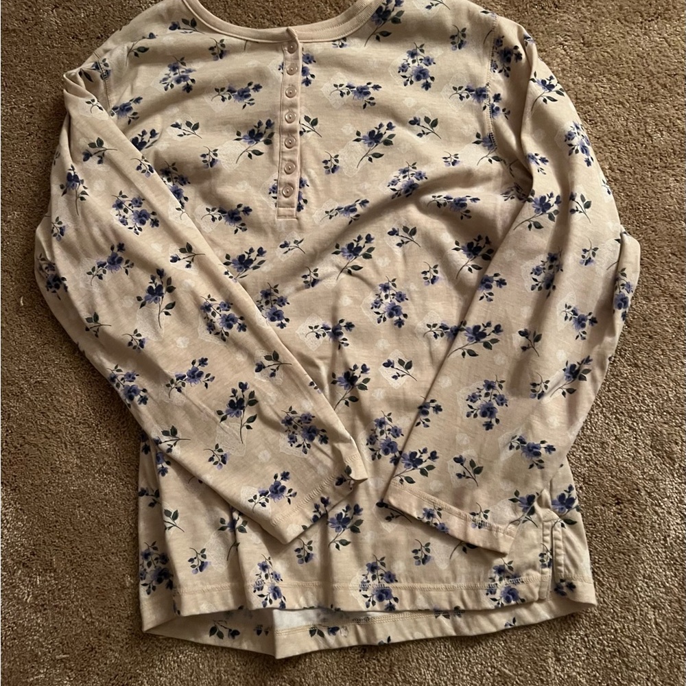 Floral top